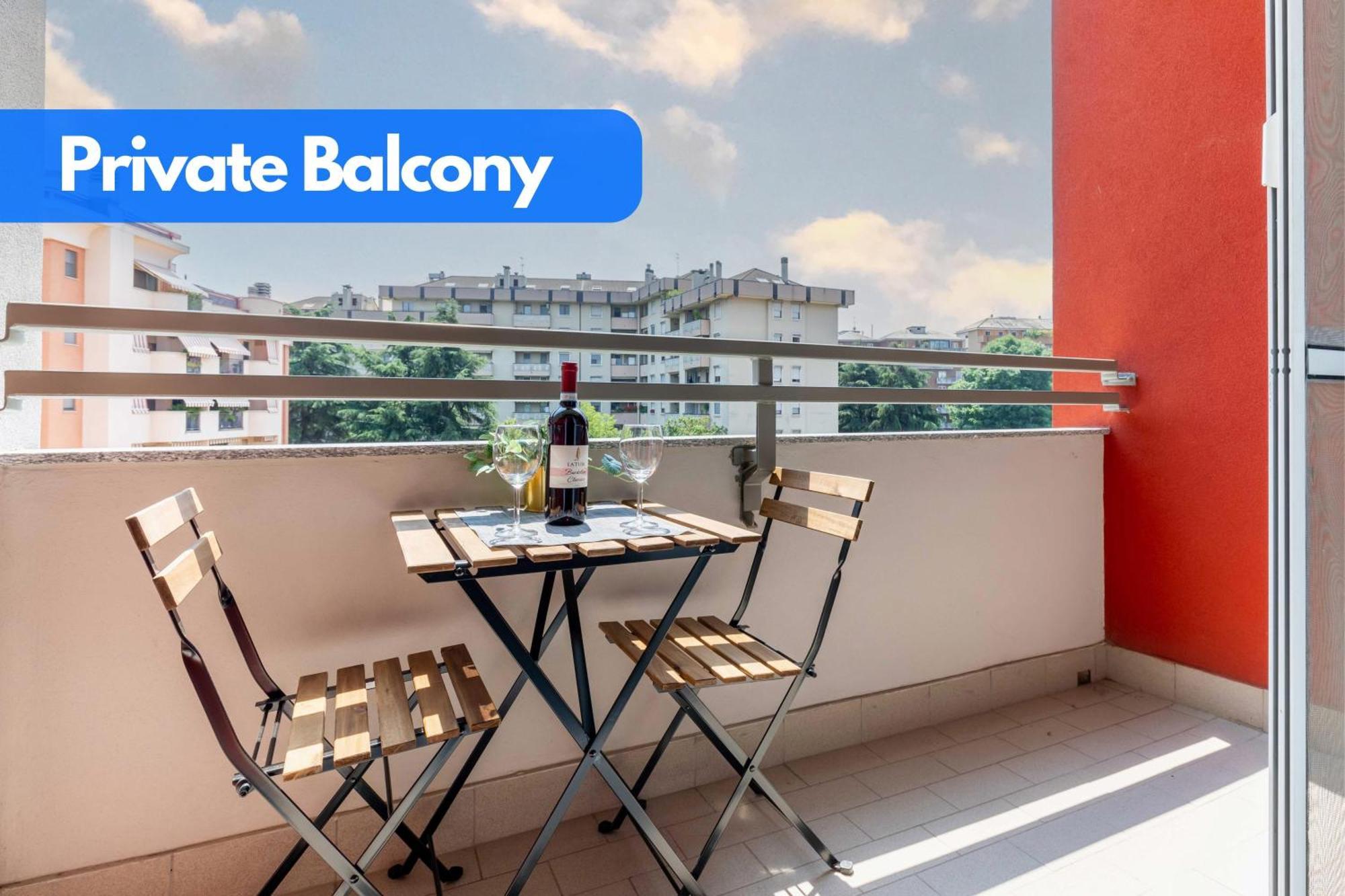 The Green House - Private Parking And Balcony Appartamento